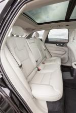Volvo XC60 T8 Inscription 2017 года (UK)